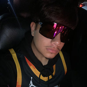 Meet your Posher, Eduardo